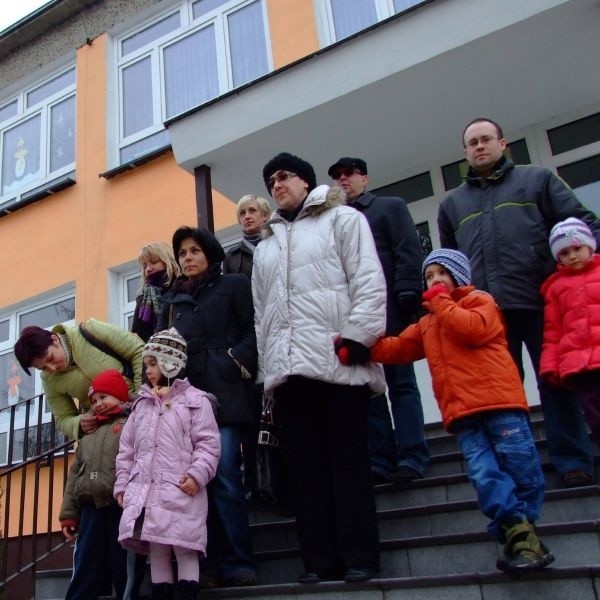 Rodzice sześciolatków o przenosinach swoich pociech nawet nie chcą słyszeć.