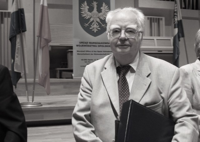 Profesor Leon Troniewski zmarł w niedzielę (17 kwietnia) w wieku 84 lat.
