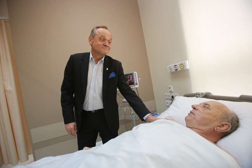 Prof. Czudek, światowej sławy chirurg przeprowadził operację w szpitalu w Czeladzi ZDJĘCIA