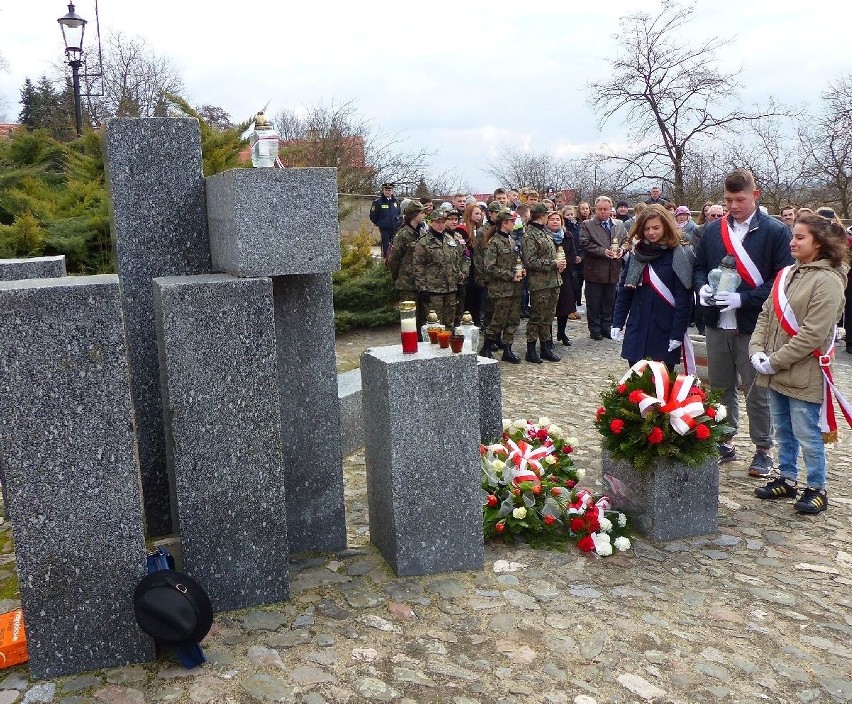 Mieszkańcy Sandomierza upamiętnili ofiary hitlerowskiego terroru     