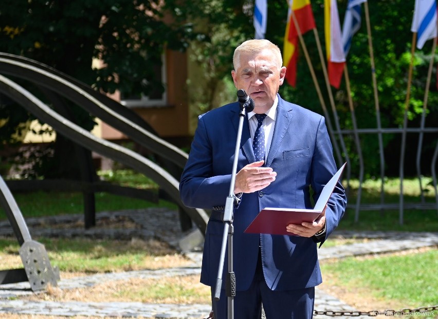 Białystok. 80. rocznica spalenia Wielkiej Synagogi wraz z wierny. Zagładę żydów upamiętniły władze miasta i województwa