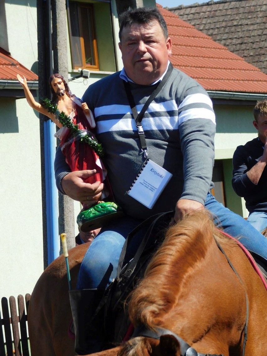 Poniedziałek Wielkanocny. Tradycyjny dzień konnych procesji