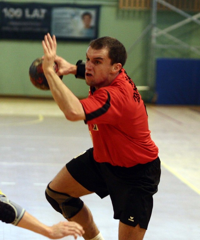 Grzegorz Mroczek, zdobył dziesięć bramek w wygranym meczu z AZS AWF Biała Podlaska.
