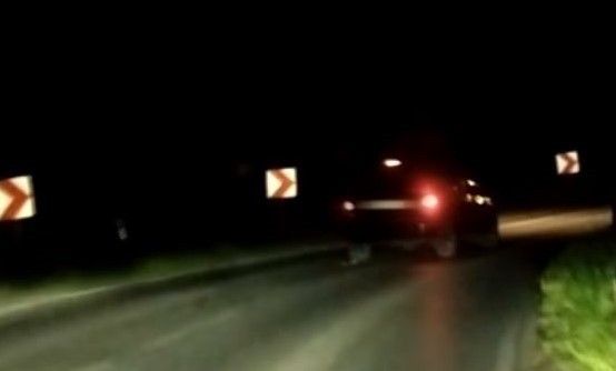 Pijany kierowca jechał wężykiem, nagrał go 9-letni chłopiec [ZOBACZCIE FILM]