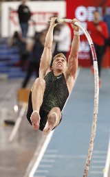 Piotr Lisek - 6.01 m ponad ziemią. Czy to wystarczy do medalu MŚ?