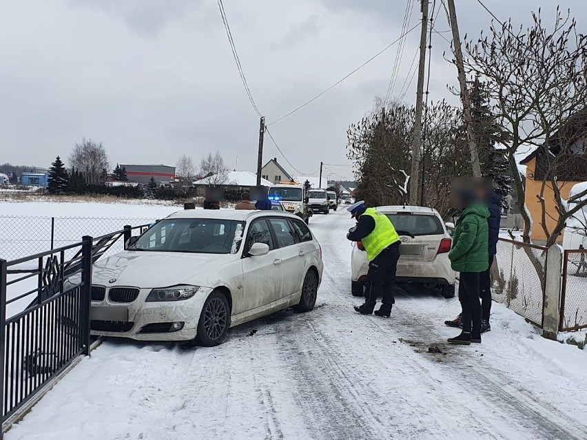 Zawada. Bmw zderzyło się z toyotą, a potem wjechało w...