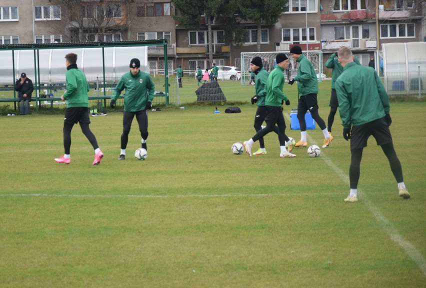 PKO Ekstraklasa. Sobotni trening piłkarzy Radomiaka Radom na boisku przy ulicy Struga (ZOBACZ ZDJĘCIA)