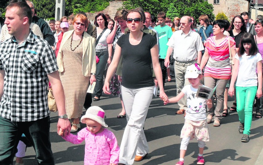 Do Bibieli w Miasteczku Śląskim przyjechali w sobotę ludzie...