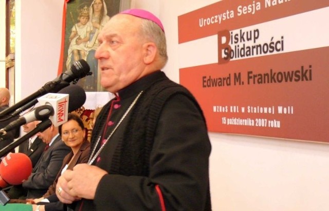 Rok 2007, konferencja naukowa w Stalowej Woli poświęcona "biskupowi Solidarności&#8221;.