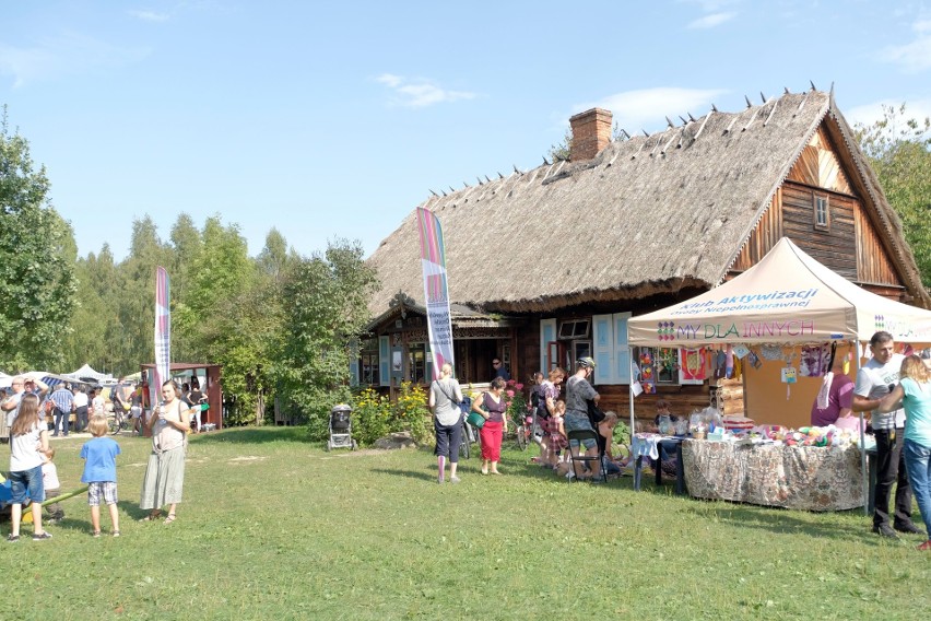 Podlaskie Muzeum Kultury Ludowej. Festyn Podlaskie Ziołami...