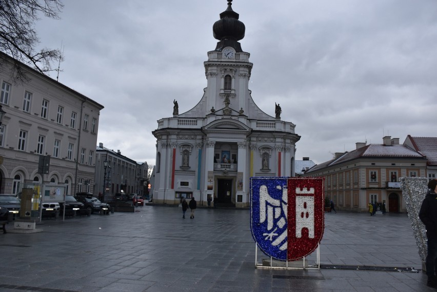 Tak w styczniu 2022 roku wygląda plac Jana Pawła II w...