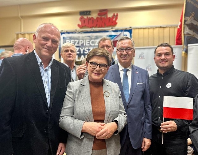 Była premier gościła w siedzibie Solidarności.