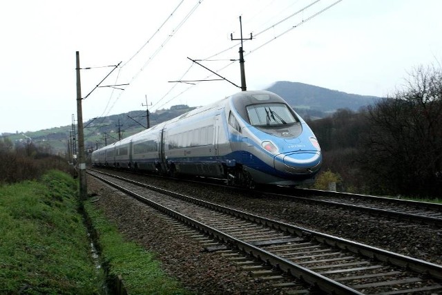 6 listopada 2013 roku na trasie Grybów - Ptaszkowa testowano włoski pociąg Pendolino