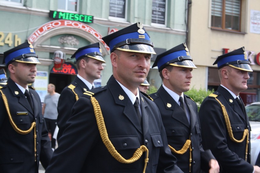 Oni ratują nasze życie. Zobacz strażaków i ich sprzęt