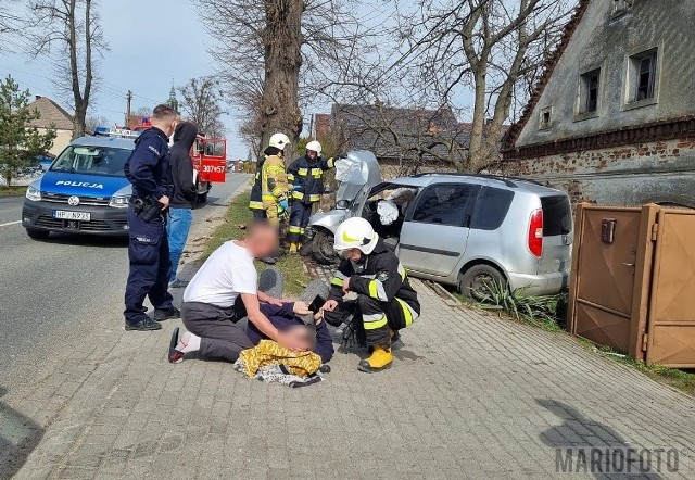 Wypadek na DW 414 w Chrząszczycach