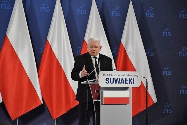 Prezes PiS Jarosław Kaczyński na spotkaniu z mieszkańcami Suwałk w sobotę (5.11) wyraził poparcie dla przebiegu międzynarodowej drogi Via Carpatia po trasie Suwałki - Augustów - Białystok.