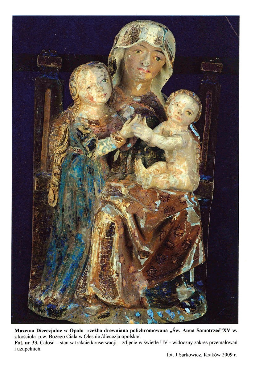 XVI-wieczna figura Świętej Anny Samotrzeciej z Olesna.
