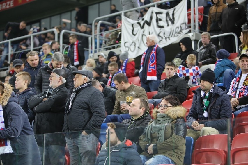 Kibice Górnika Zabrze na meczu z Lechem Poznań