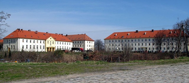 W tym kompleksie na Kozanowie miał, według tabloidów, zamieszkać Mariusz Trynkiewicz