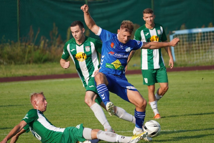 Hummel 4 liga. Kulisy meczu Moravii Anna-Bud Morawica z GKS Rudki w obiektywie. W końcówce to było "szalone" spotkanie