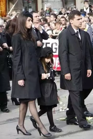 Marta Kaczyńska na pogrzebie swoich rodziców w Krakowie