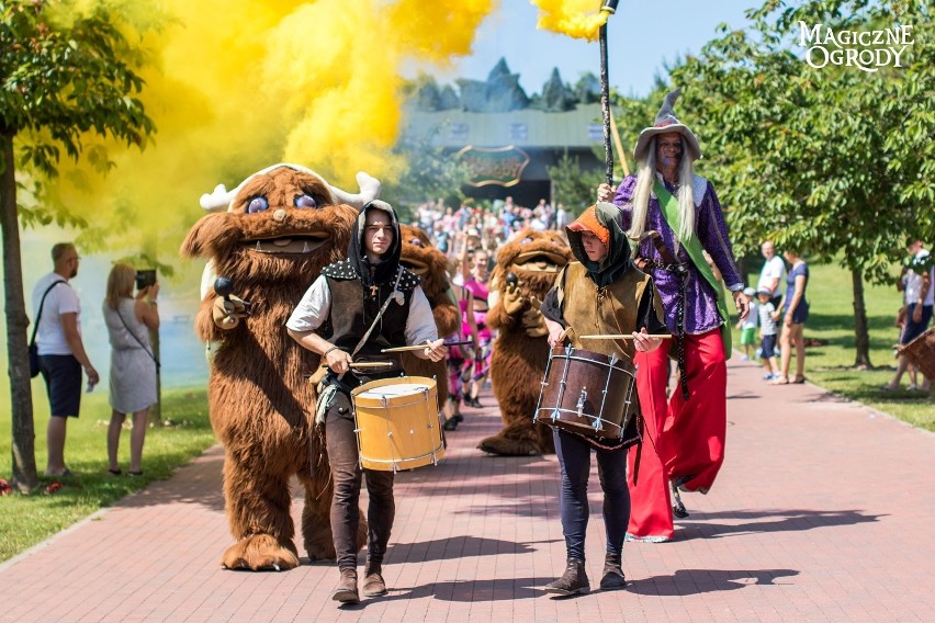 MAGICZNE OGRODY - Co baśń kryje w środku.            