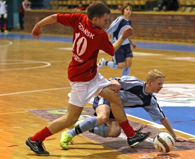 Finał turnieju: kadra z rocznika 1995 (czerwone stroje) pokonała kadrę 1996 4:1. 