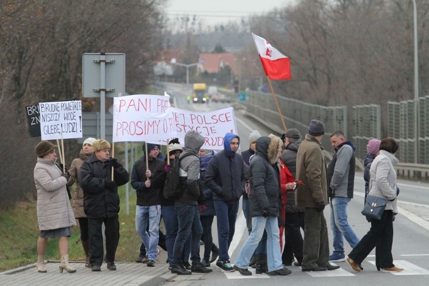 Protest przeciwko budowie fabryki silników Lufthansy pod...