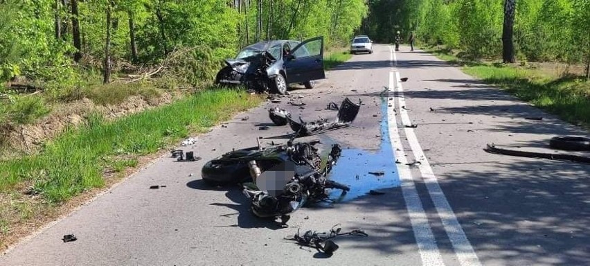 Wypadek w Sojach. Motocykl zderzył się z samochodem osobowym. Do wypadku doszło 15.05.2022