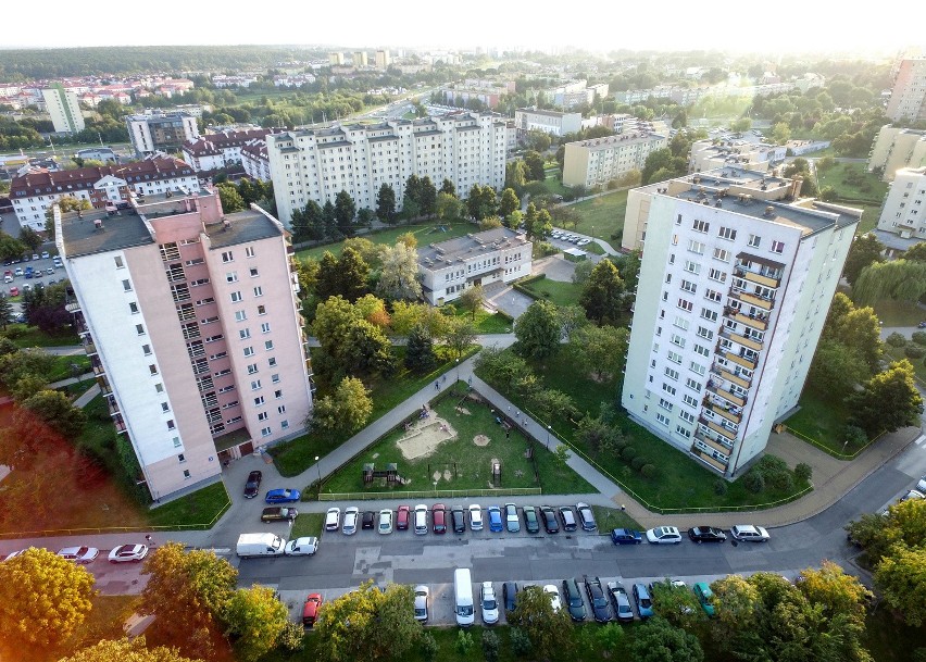 Widok z ul. Sasankowej na Przedszkole nr 72