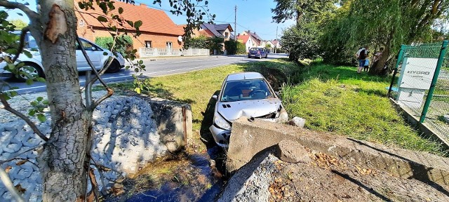 Kolizja w Grodźcu w gminie Ozimek.