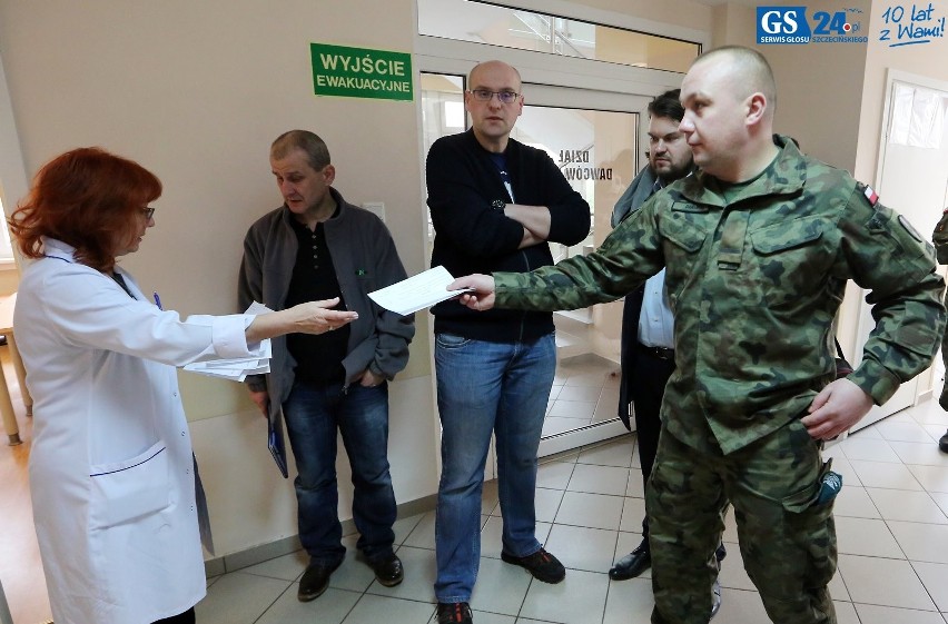Żołnierz ze Szczecina oddał najwięcej krwi w Europie! Teraz namawia do tego innych