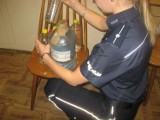 Policja zabezpieczyła prawie 150 butelek "lewego" spirytusu w Chorzowie