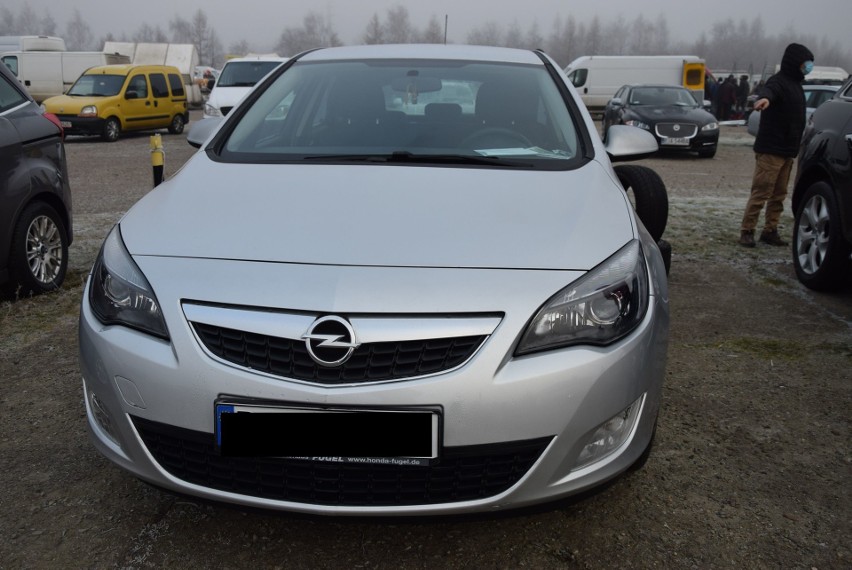 Opel Astra- rok produkcji 2010, z silnikiem 1.4 benzyna, o...