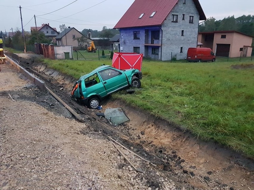 Tym fiatem jechało pięć osób