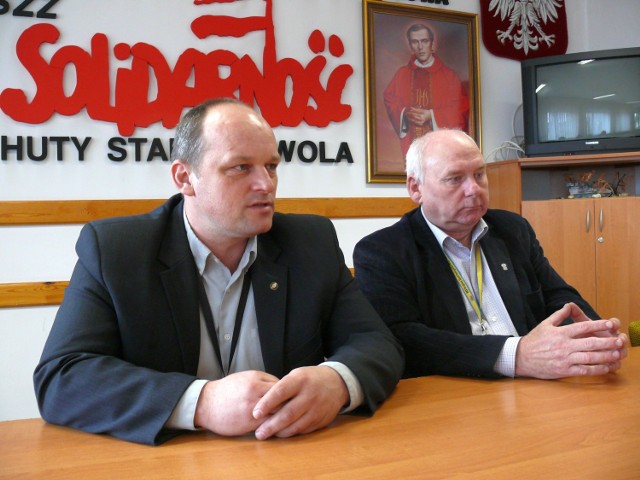 Szef związku branżowego Jacek Muskała i "Solidarności&#8221; Henryk Szostak.