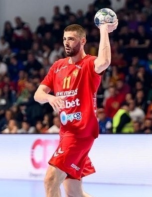 Branko Vujović z Łomży Vive Kielce poprowadził Czarnogórę do awansu na polsko-szwedzki mundial
