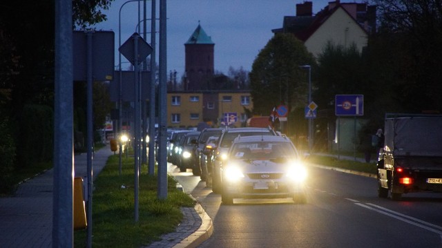 Z okolic placu kard. Wyszyńskiego w Sławnie wyruszył w środę samochodowy strajk kobiet.