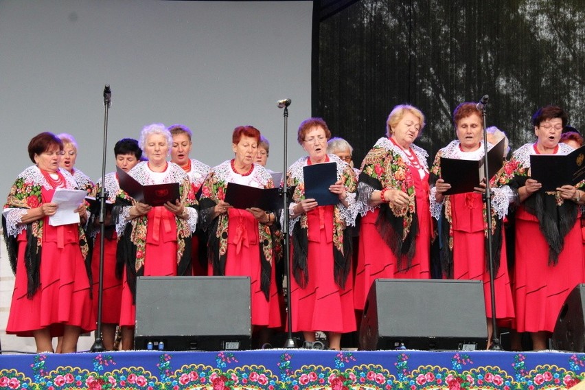 Miejskie dożynki odbywają się w niedzielę w Dąbrowie...