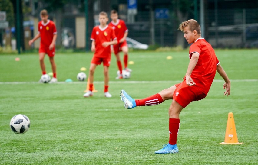 Trening Jagiellonii z rocznika 2005 prowadzonej przez...