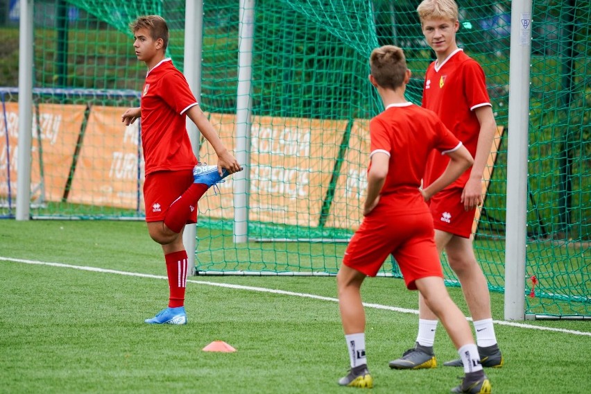 Trening Jagiellonii z rocznika 2005 prowadzonej przez...