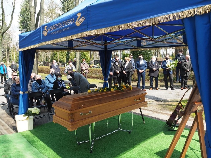 Pogrzeb prezydenta Łodzi Marka Czekalskiego na łódzkim cmentarzu Doły ZDJĘCIA 