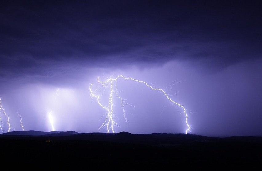 Uwaga na burze w województwie podlaskim. Radar burzowy...