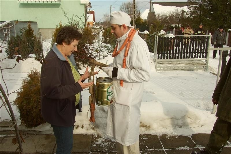 Wodzenie niedLwiedzia w Komprachcicach. Zdjecia przyslal...