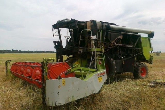 Kłopoty przedsiębiorstwa zaczęły się od podpalenia kombajnów na polu w Kwiatoniowie.