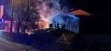 Groźny pożar w Zieleniewie. Zapłonęła stodoła i garaż [ZDJĘCIA]