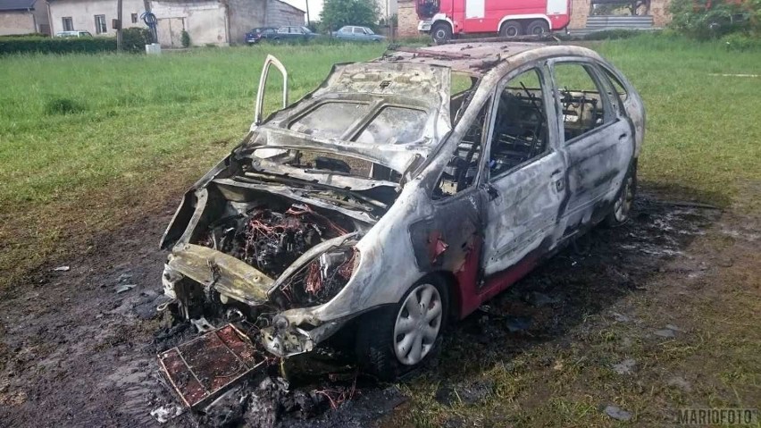 Pożar citroena w Opolu.