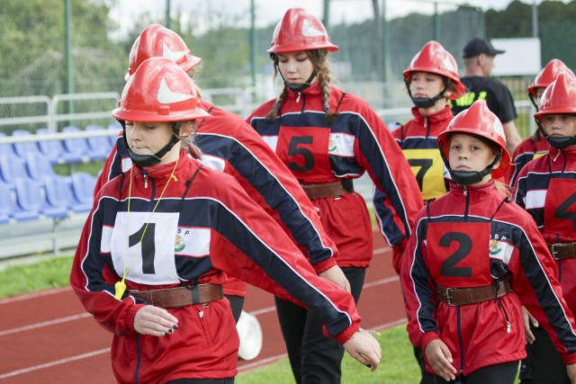 Młodzieżowe zawody pożarnicze w Jezierzycach. Startowało 20 drużyn