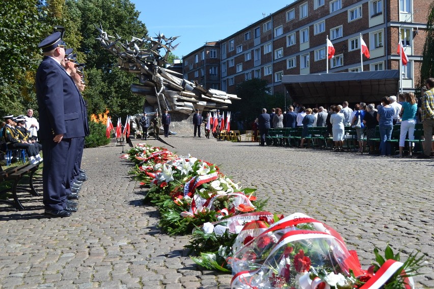 Uroczystości upamiętniające pocztowców, którzy w 1939 r....