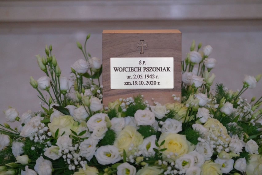 Pogrzeb Wojciecha Pszoniaka [ZDJĘCIA] Aktor został pochowany na Powązkach Wojskowych w Warszawie